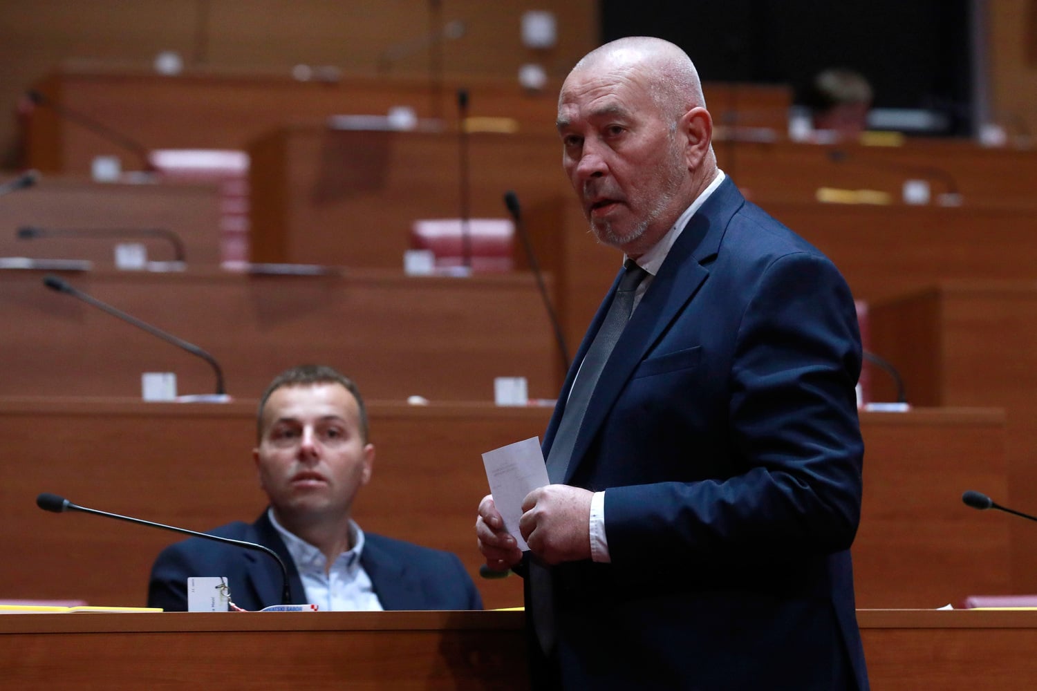 Peđa Mišić nakon Porfirijeva govora na Mladićevu ispraćaju traži zabranu djelovanja SPC-a u Hrvatskoj