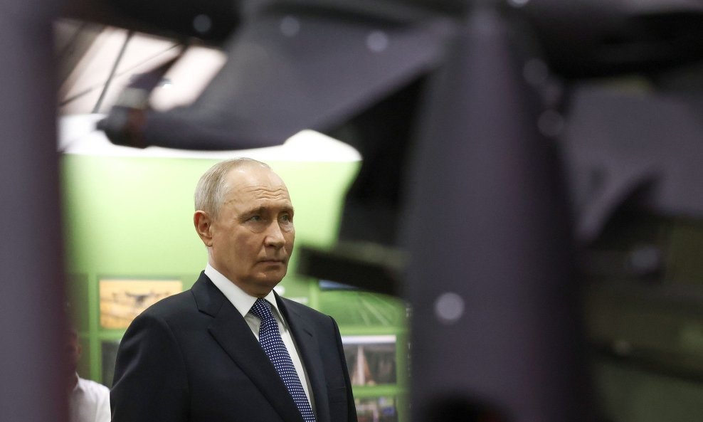 Otkriva economist Putin se povjerio najbližim suradnicima, jedna rečenica otkriva njegov strah: 'Objesit će me'