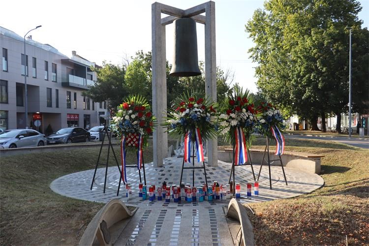 Koprivnica odala počast hrvatskim braniteljima: Njihova žrtva temelj je slobodne Hrvatske