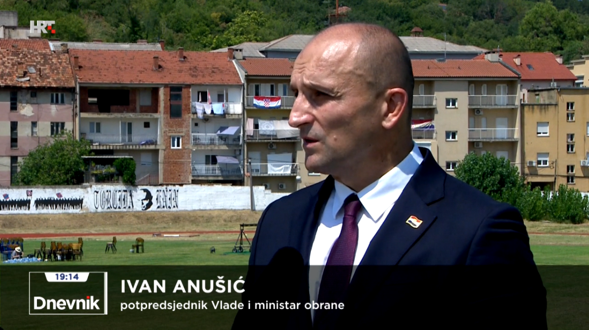 Anušić nakon proslave u Kninu: Vojna oprema pomaže, ali obranu države nose ljudi