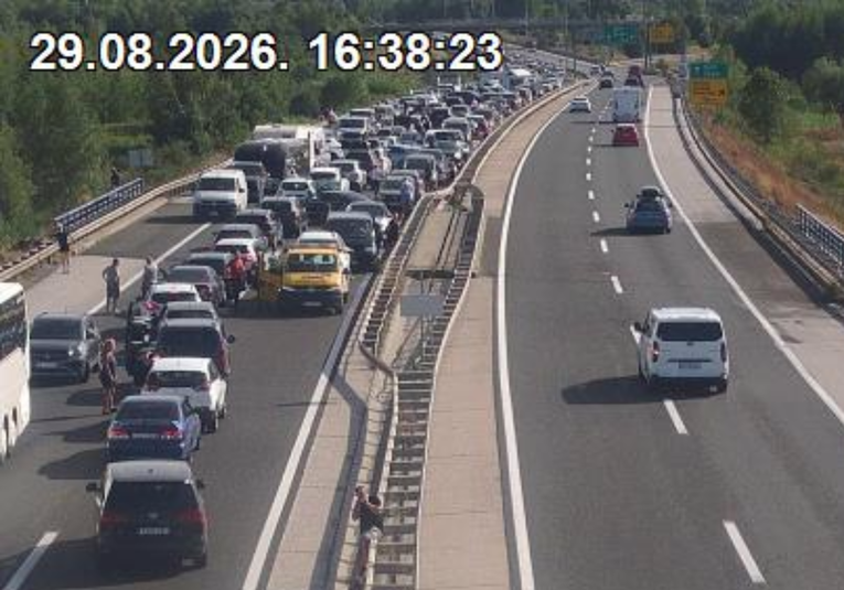 Vozači iz kontra smjera na A1: Policija nam je rekla "idite nazad, dolazi helikopter"