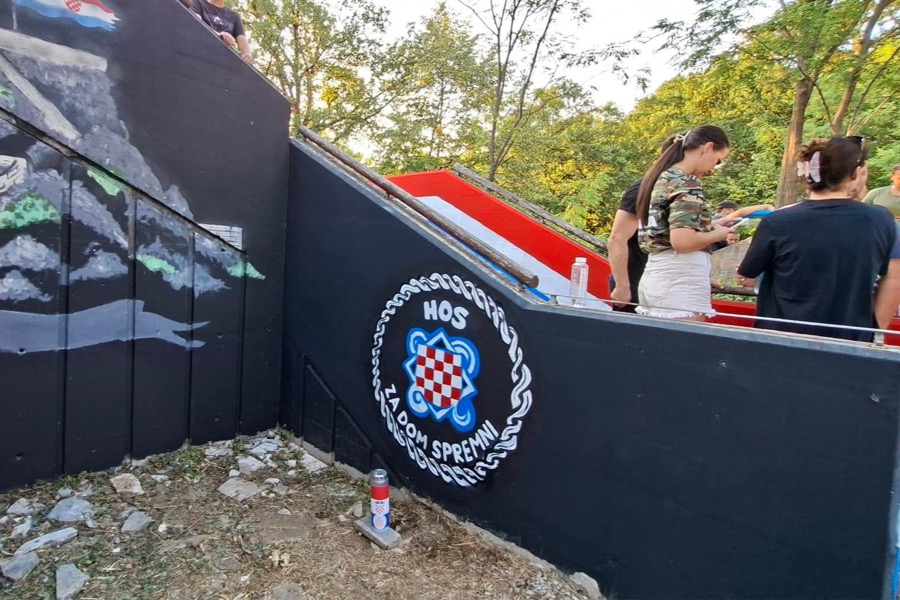 HOS se vratio na Škurinje: Armada i branitelji obnovili mural koji se ne može izbrisati iz Domovinskog rata