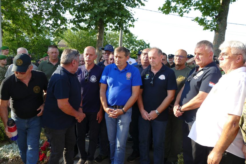 Komarevo odalo počast hrvatskim braniteljima: sjećanje na 1991. i početak obrane Banovine