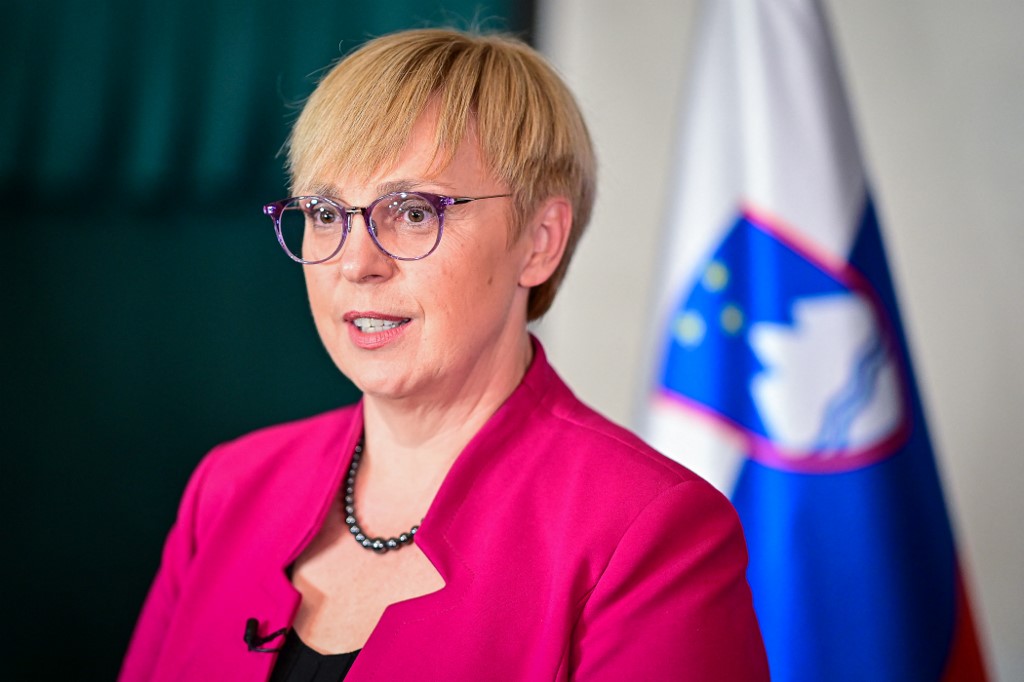 Slovenska predsjednica Nataša Pirc Musar ozlijeđena u prometnoj nesreći, puštena na kućnu njegu
