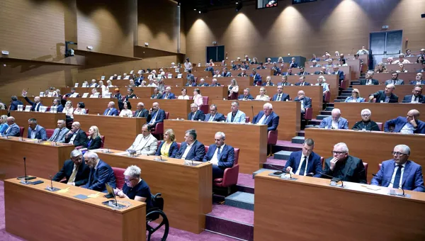 Puni krug hrvatske politike: Od „Za dom spremni“ do „Miči to!“