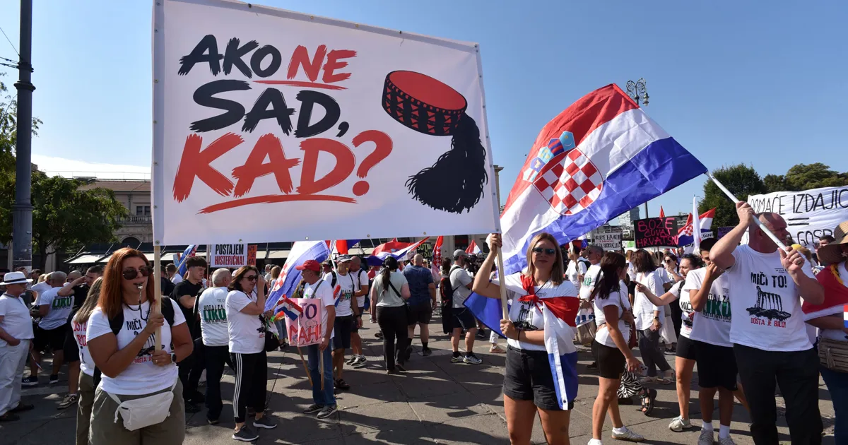 Prosvjed  „Hodaj za Liku, hodaj za Hrvatsku“